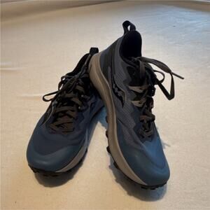 Saucony Peregrine 14 Astro Carbon Blue Mesh Low Top Running Sneakers Women’s